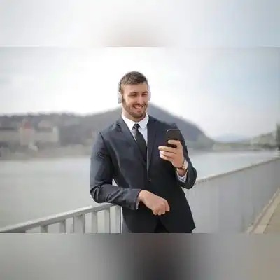 赖露梓